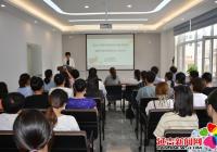 延邊大學圖書館赴延吉市黨群服務中心舉行圖書捐贈暨志愿者協會入駐儀式