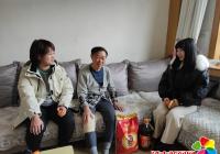 晨光社區開展“慰問老黨員 關懷暖人心”活動