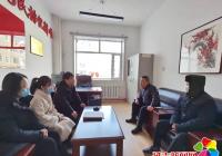 在職黨員進社區 節前關愛特困戶